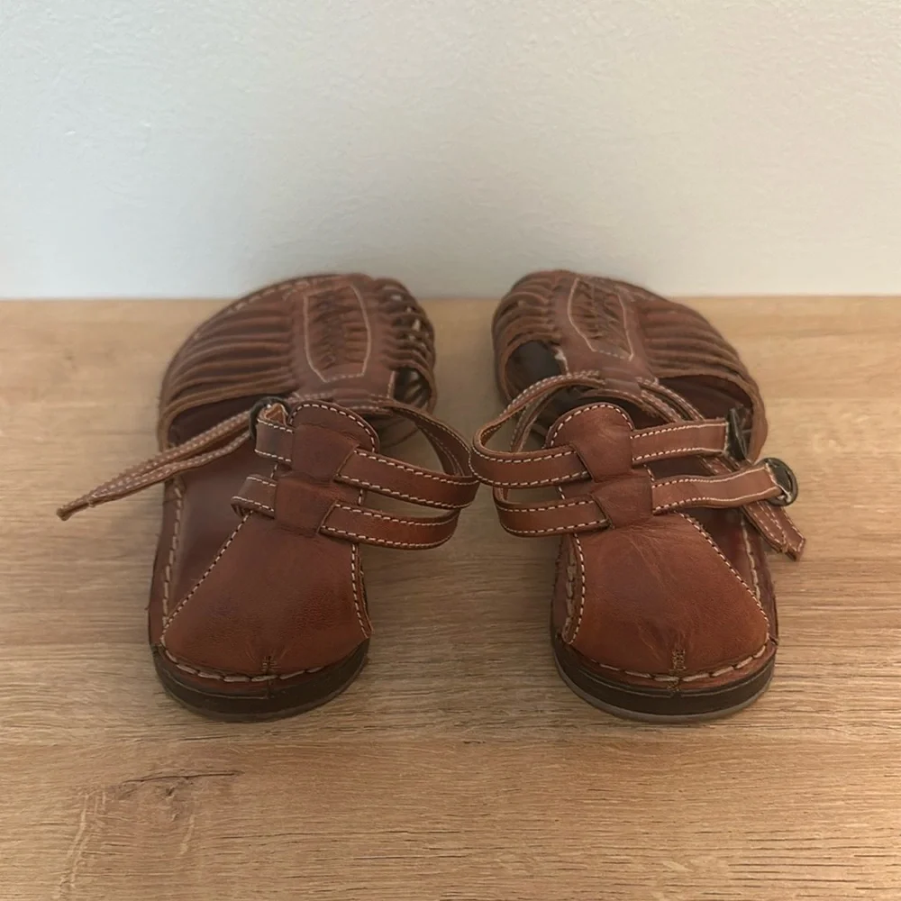EUC Frye Kayla Huarache Sandals Brown Leather Strappy Flat - Picture 4 of 6